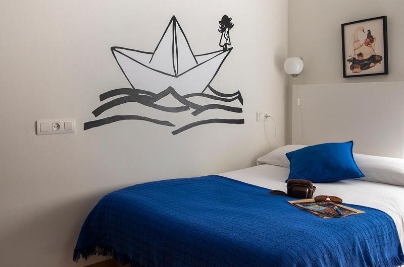 Single Room image 3