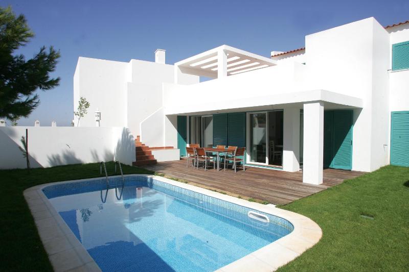 Three-Bedroom Villa with Private Pool image 2
