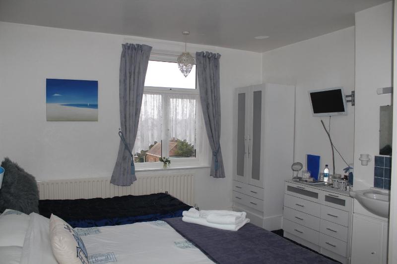 Double Room with Shower (Room 3 or Room 4 on 1st Floor or Room 6 on 2nd Floor) image 2