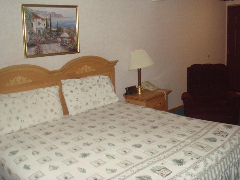 King Room image 2