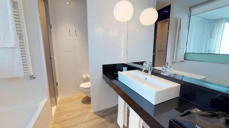 Double or Twin Room with Pool View image 3