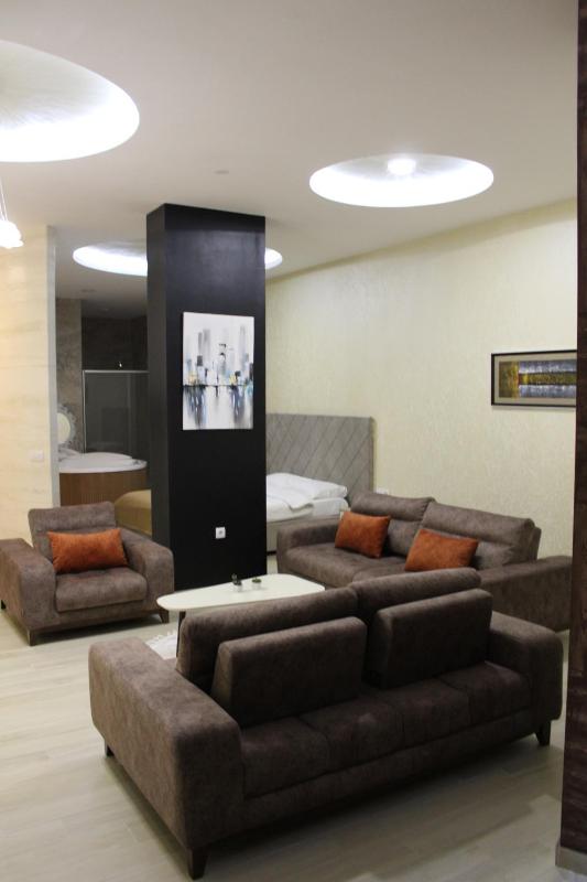 Deluxe Apartment image 1
