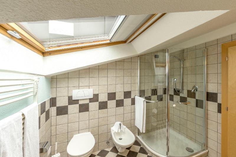 Deluxe Double Room - Attic image 2