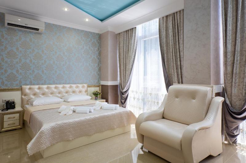 Double Room image 1