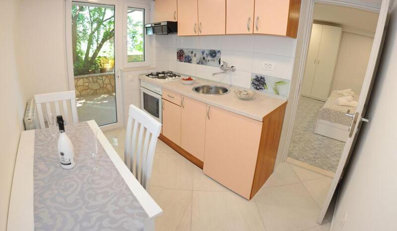 Standard Apartment image 2