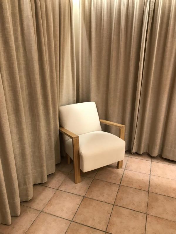 King Suite with Sea and Garden View image 2