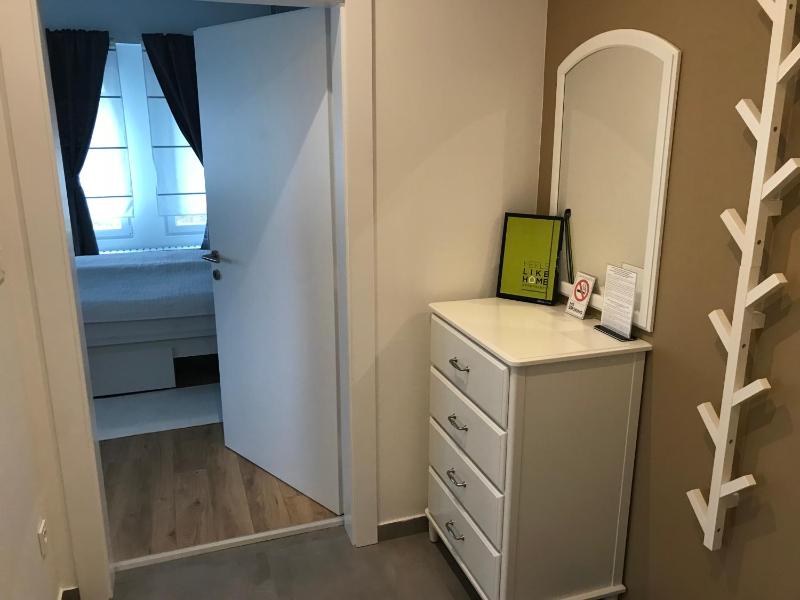 Studio Apartment image 3