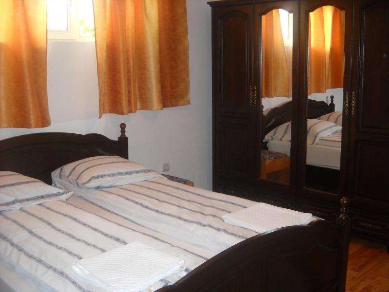 King Room image 3