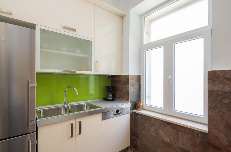 PLR-Royal luxury apartment - image 15