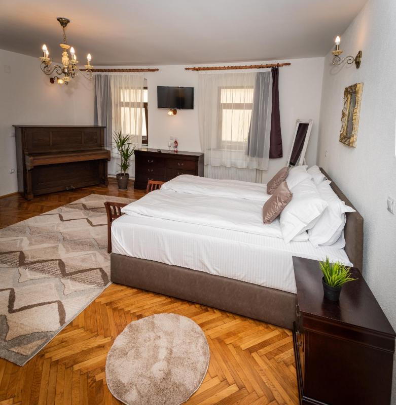 Musik Apartments Old Town - image 33