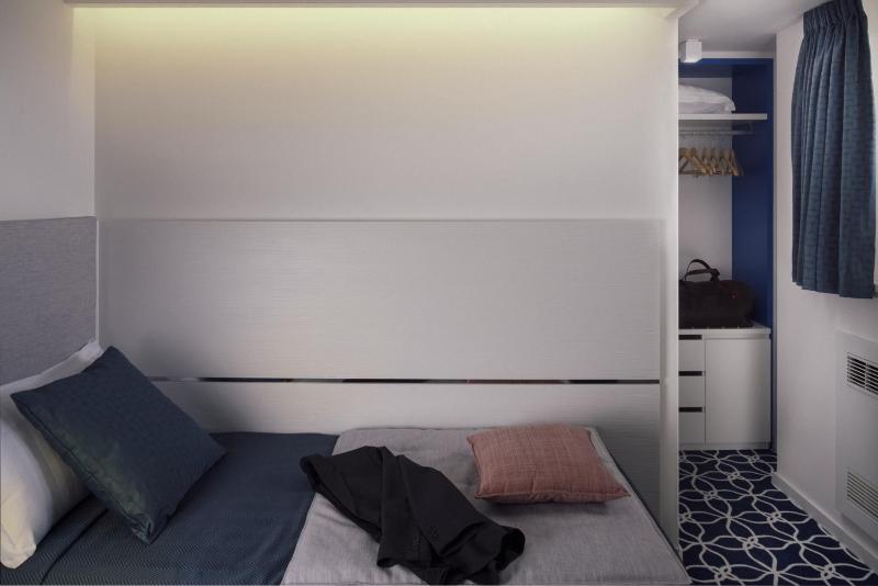 Single Room image 4