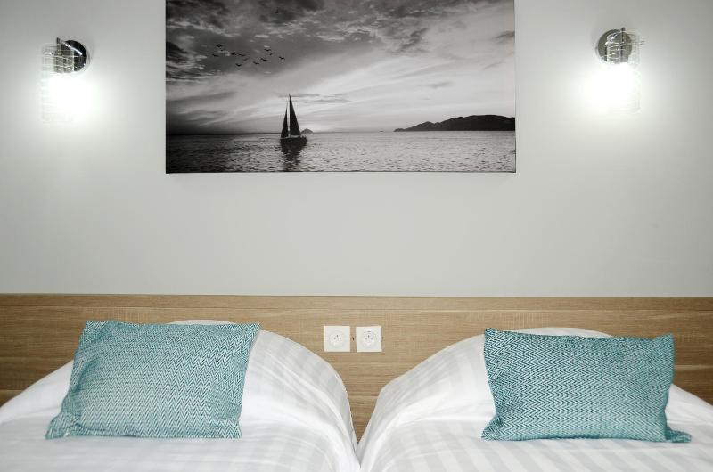 Superior Double Room with Terrace image 3