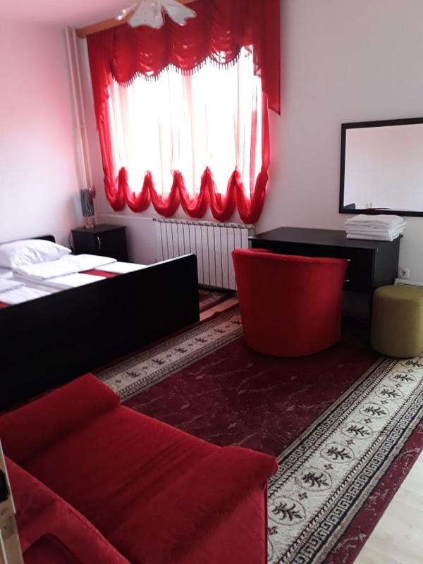 Apartment image 3