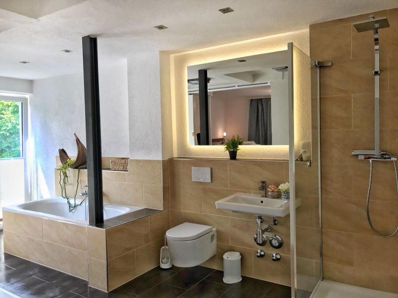 Golden GaPa Central Large Family Apartment 24 - image 20