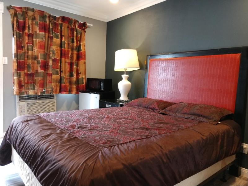 Superior Queen Room image 4