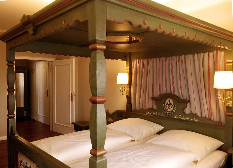 Deluxe Double Room image 4