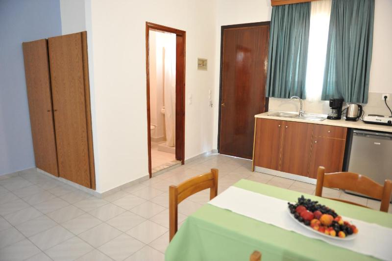 Family Room image 2