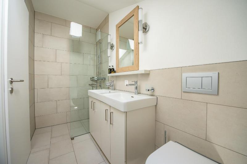 Double Room image 2