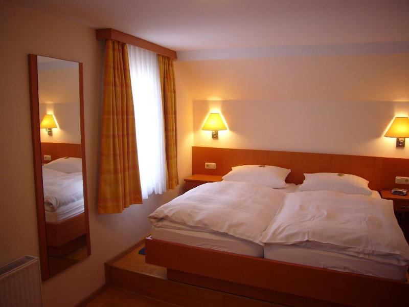 Comfort Double Room image 4