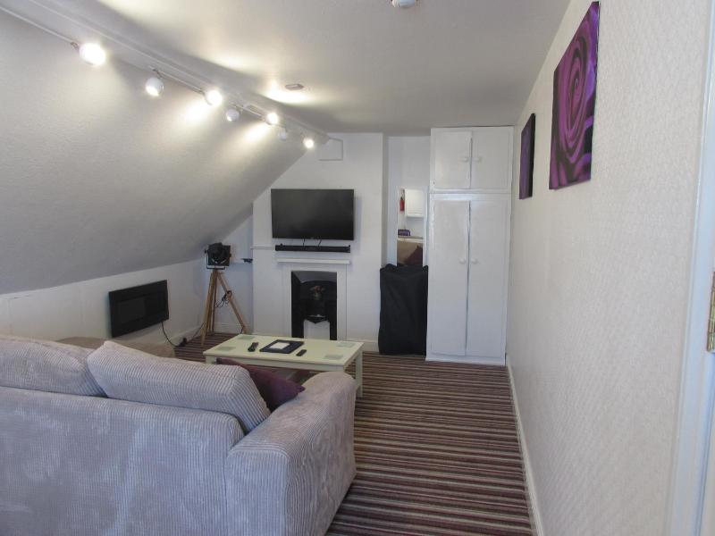 Apartment image 3