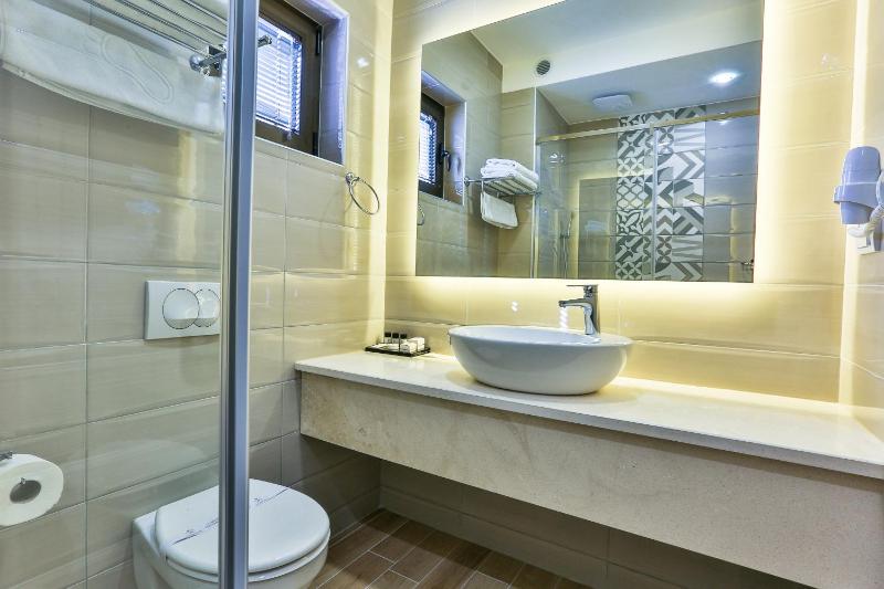 Special Offer - Double Room with Dinner and Drink Included image 3