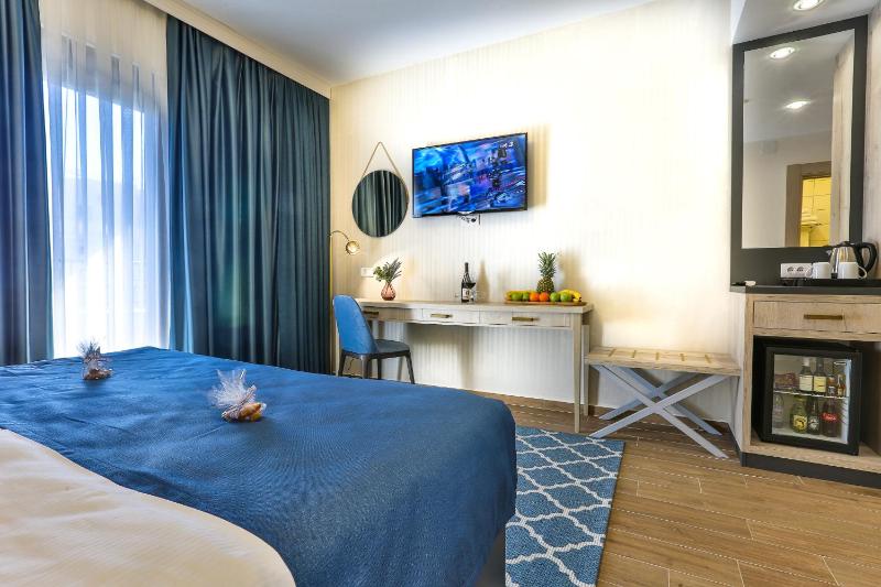 Superior Double Room image 2
