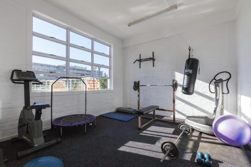 One-Bedroom Apartment image 1