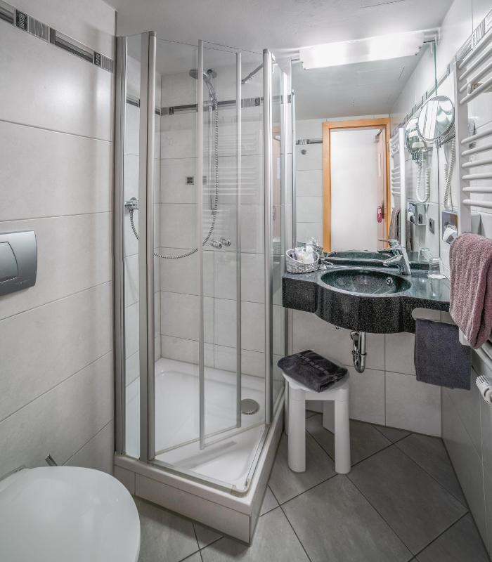 Comfort Single Room image 2