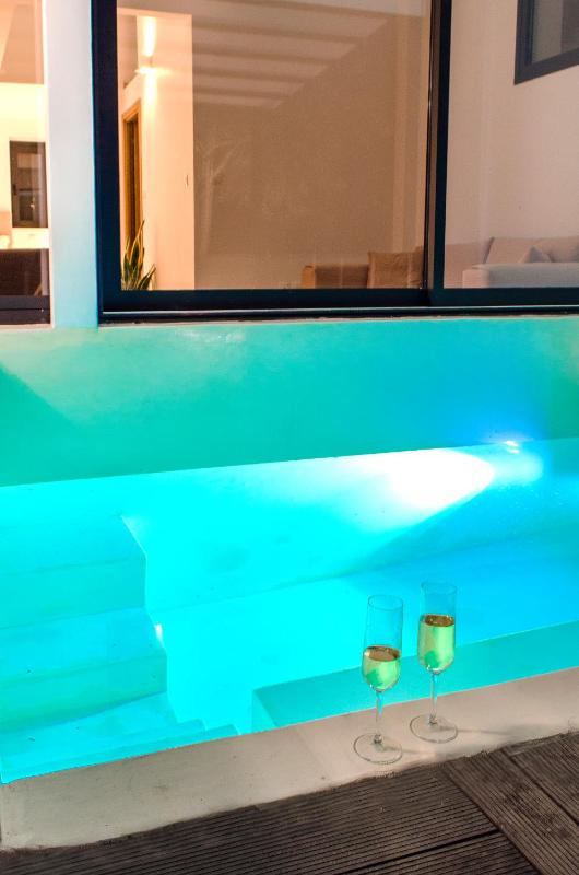 Suite with Private Pool image 3