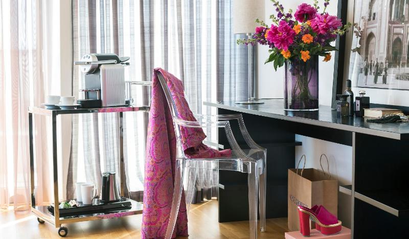 Junior Suite with Terrace image 2
