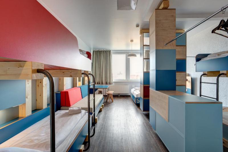 5-Bed Room image 4