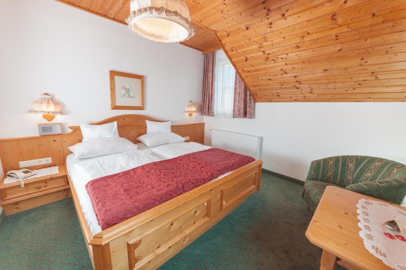 Double Room image 1