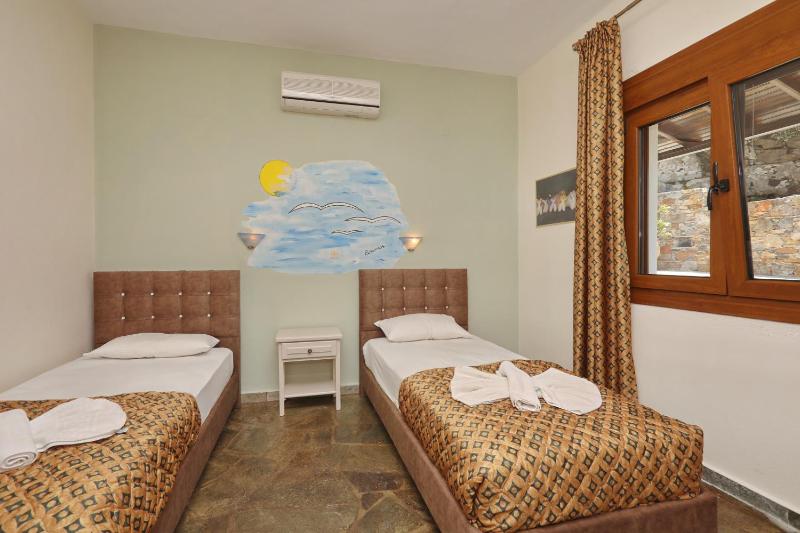 Niki Apartments - image 5