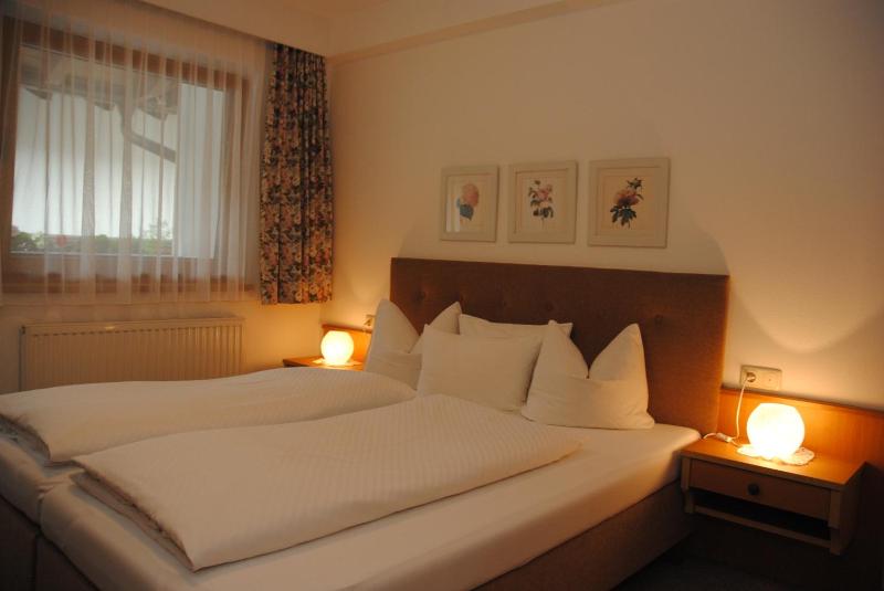 One-Bedroom Apartment with Balcony image 3