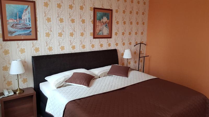Two-Bedroom Suite image 4