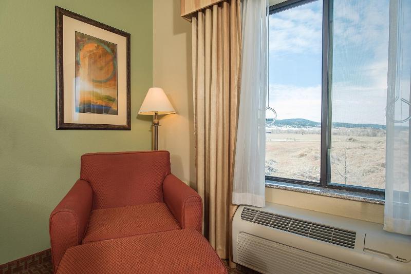 King Room - Mobility Access/Non-Smoking image 2