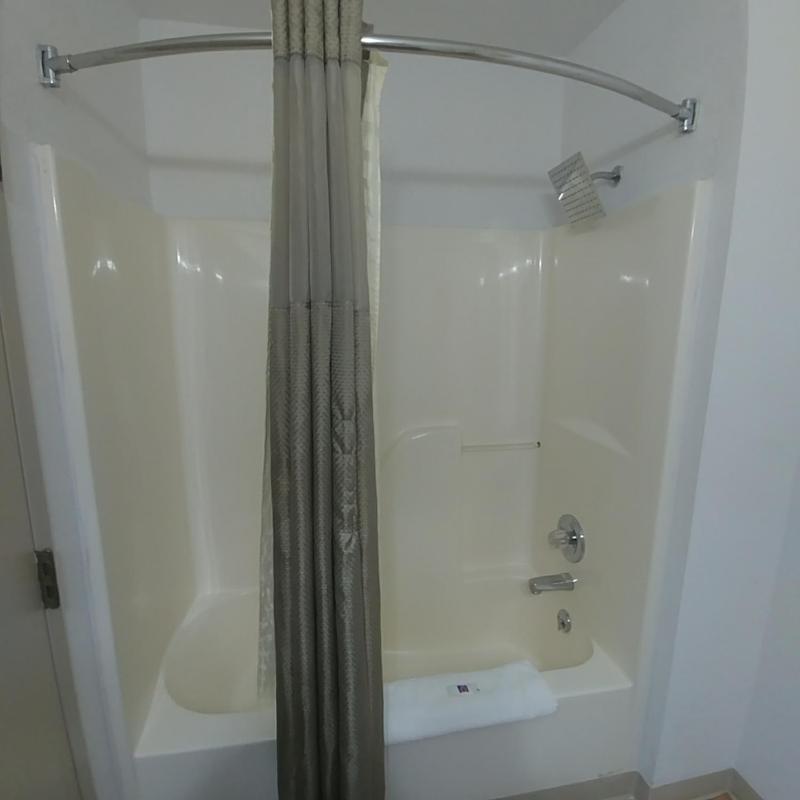 Quadruple Room - Disability Access - Non-Smoking image 2