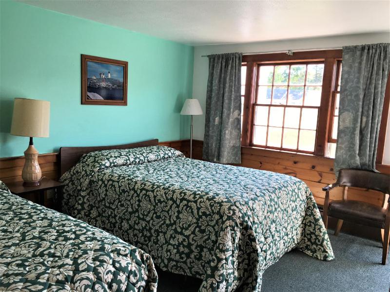 Double Room with Two Double Beds image 4