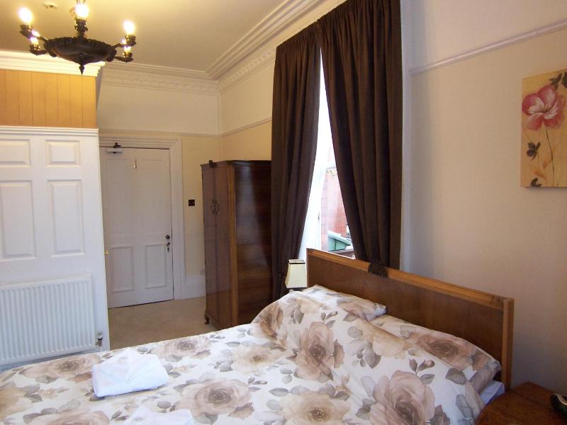 King Room image 2