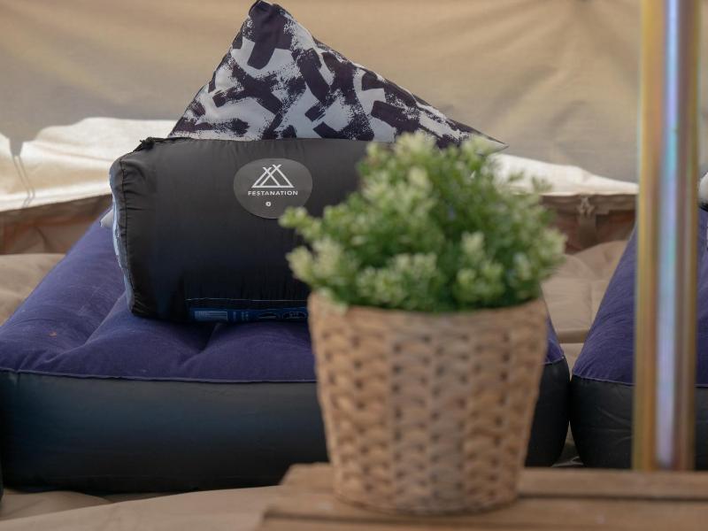 Tent (6 Adults)  image 2