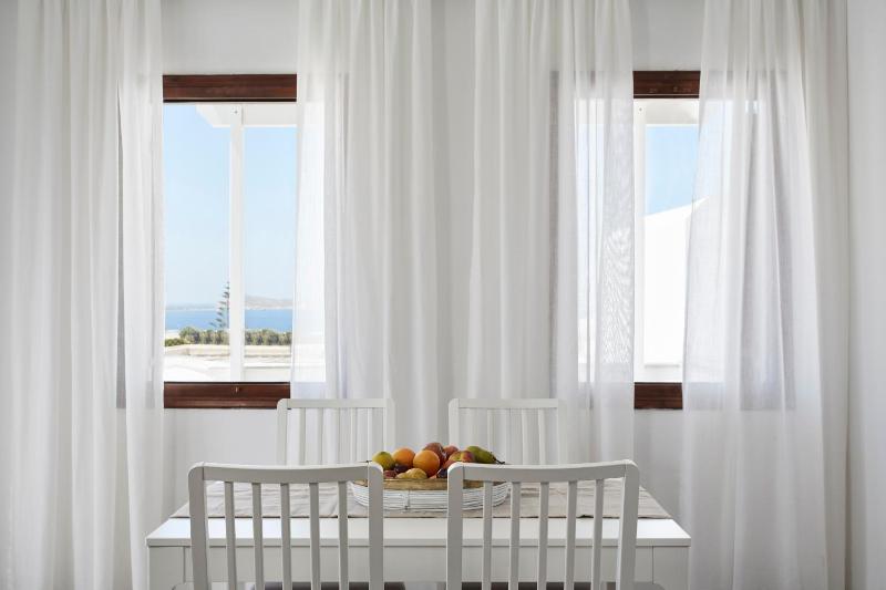 Sunrise Sea View Residence image 4