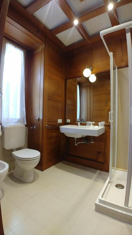 Apartment with Lake View image 4