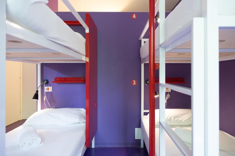 Bed in 4-Bed Mixed Dormitory Room image 1