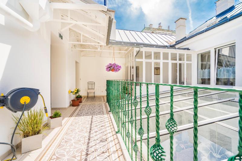 La Perla Vintage-Apartments - image 11