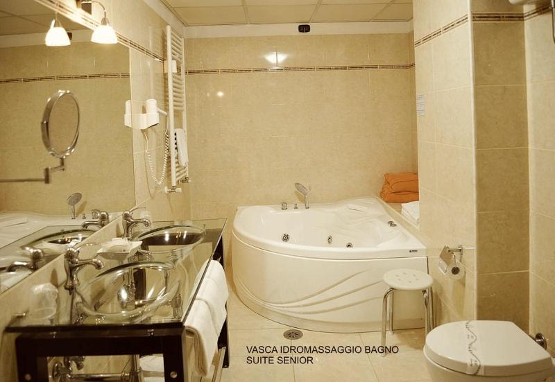 Suite image 3