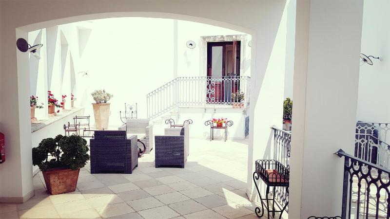 Double or Twin Room with Sea View image 2