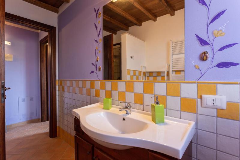 One-Bedroom Apartment image 3