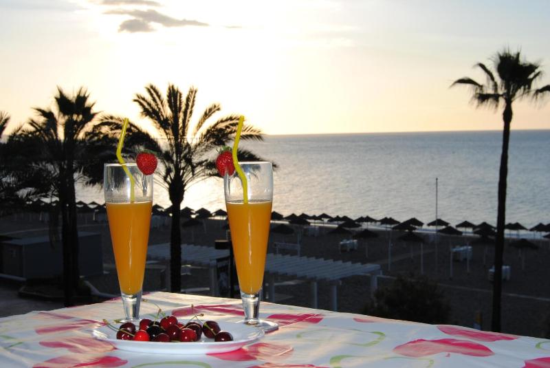 Frente al mar Images