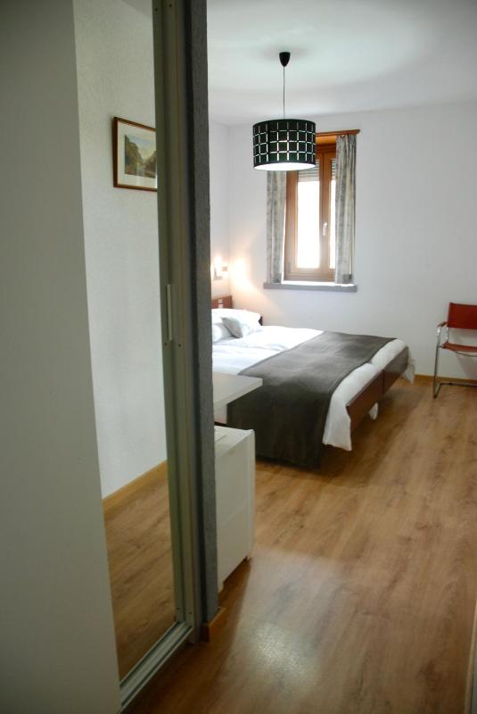 Superior Twin Room image 1