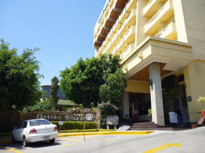 Hotel Fortin Plaza - image 2